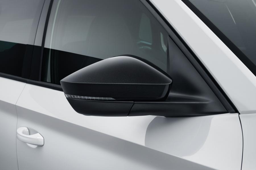 Детали экстерьера Skoda Kamiq Monte Carlo 2019 года  (WW) (фото 11 из 16)